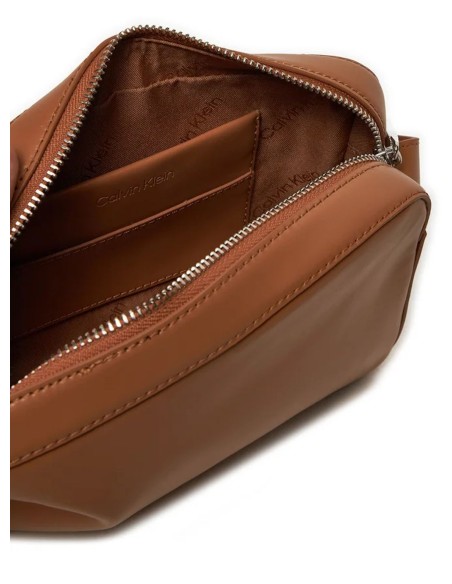 CALVIN KLEIN BORSA DONNA EMBOSSED LOGO CAMERA BAG